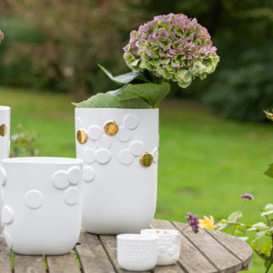 Alternative view of Vase en porcelaine blanche décorée 32 cm