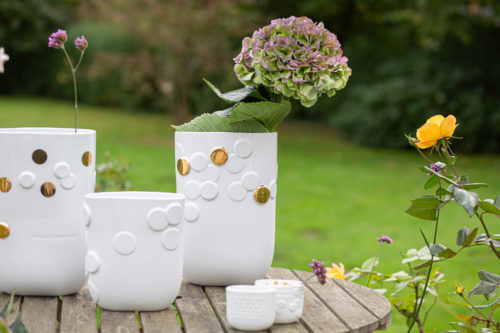 Vase en porcelaine blanche décorée 21,5 cm – Image 3
