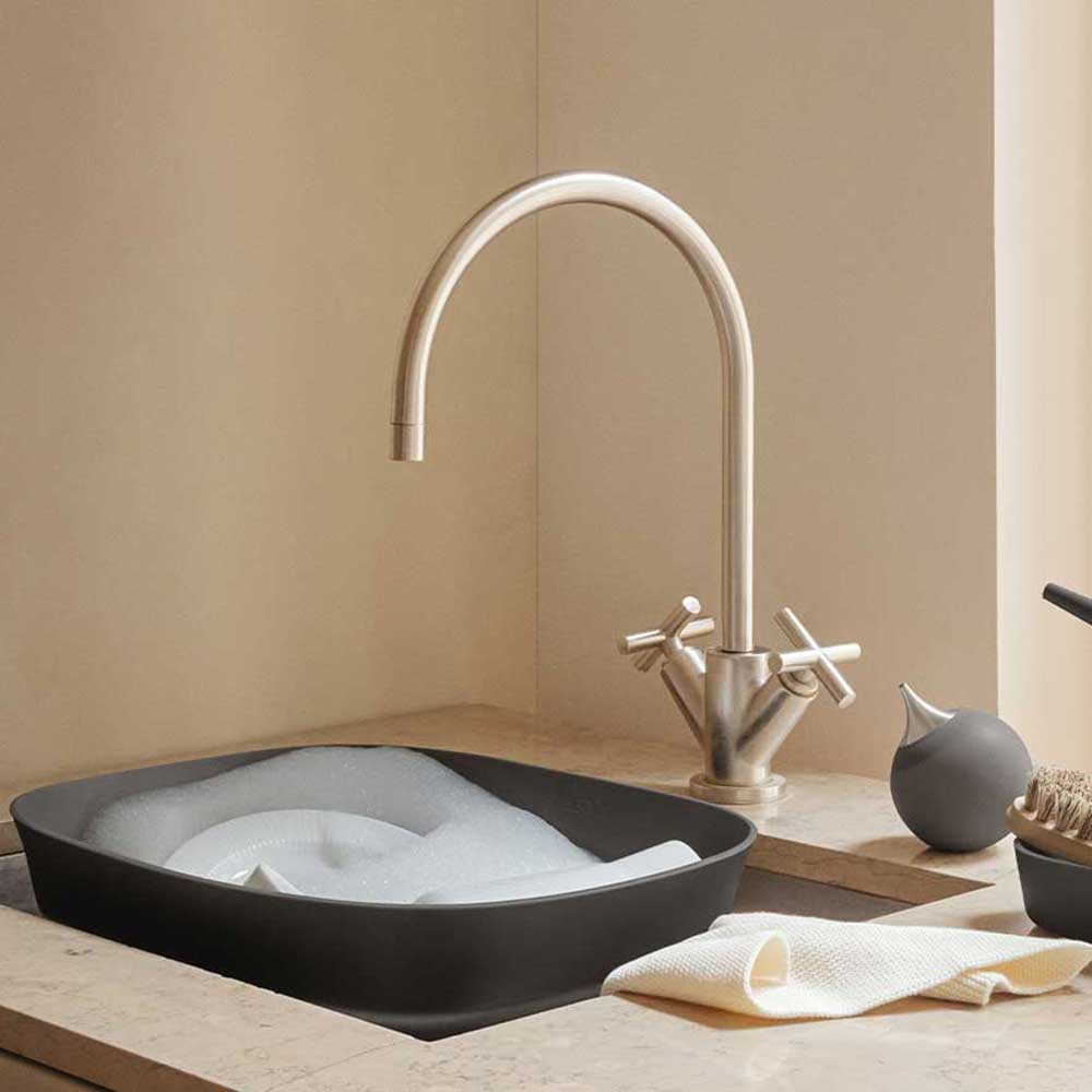 530677-530678-kitchen-sink-accessories-1920x886